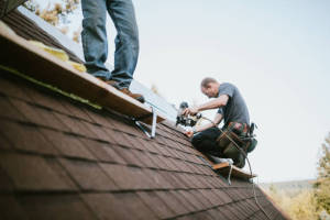 Local Roofers in Cowan, PA